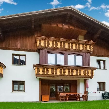 Apartment On The Mountainside In Silbertal Bagian luar foto